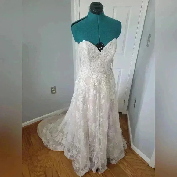 NWT Ti Adora Philippa Gown Size 14 - Picture 10 of 11